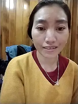 Snapshot of PhienPhien chatting on 18, 10, 2025 PhienPhien online show from 18, 10, 2025