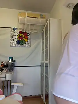 jiajia L online show from 4, 12, 2025