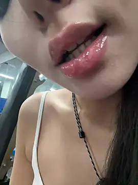 jiajia L online show from 15, 3, 2026