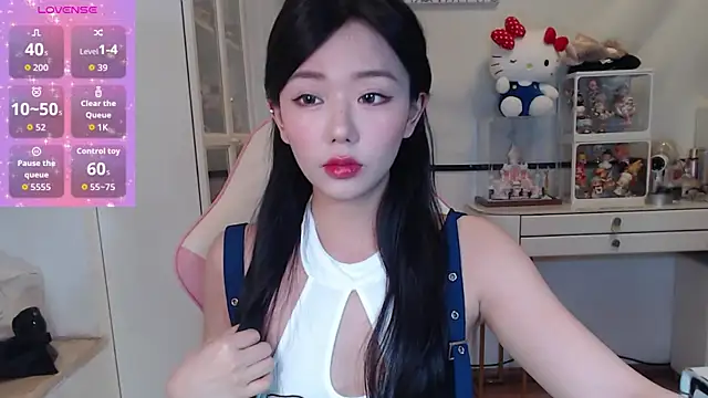 Snapshot of jiajia_L chatting on 8, 5, 2026 jiajia L online show from 8, 5, 2026