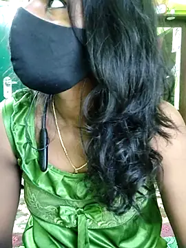 Snapshot of Honey_rosetamil chatting on 26, 10, 2025 Honey rosetamil online show from 26, 10, 2025