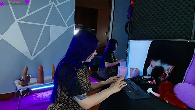 karlamoon23 online show from 20, 6, 2026