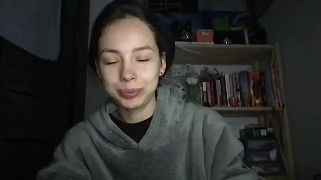 Yuna5343 online show from 4, 10, 2025