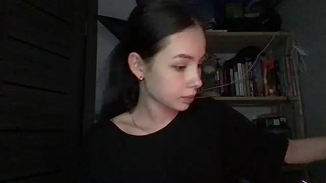 Yuna5343 online show from 17, 10, 2025