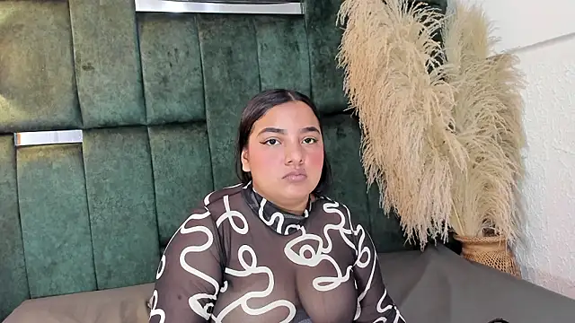 Chloe jackson25 online show from 14, 2, 2026