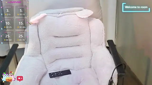 Snapshot of LINLIN-2025 chatting on 14, 11, 2025 LINLIN-2025 online show from 14, 11, 2025