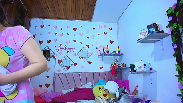 Anny Hurtado online show from 13, 10, 2025