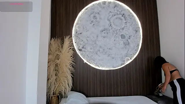 ShaniaDaniels online show from 20, 2, 2026