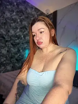 Snapshot of Bigass_curvy chatting on 31, 5, 2026 Bigass curvy online show from 31, 5, 2026