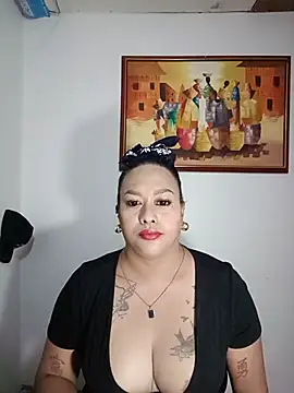 Snapshot of EmmaKantutera chatting on 6, 8, 2026 EmmaKantutera online show from 6, 8, 2026