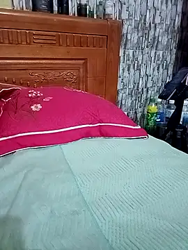 hang sex online show from 17, 3, 2026