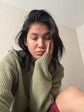 moonlina0  online show from 9, 9, 2025