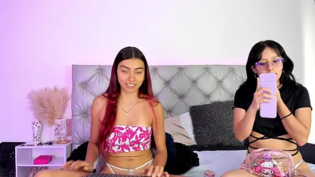 Snapshot of Naughty_Couple83 chatting on 25, 9, 2025 Naughty Couple83 online show from 25, 9, 2025