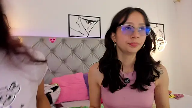 Naughty Couple83 online show from 14, 3, 2026