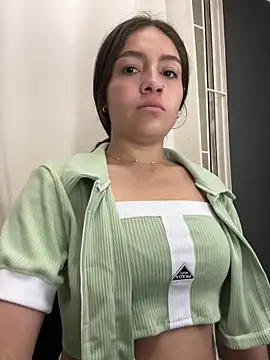 Alyha Cortes online show from 1, 10, 2025