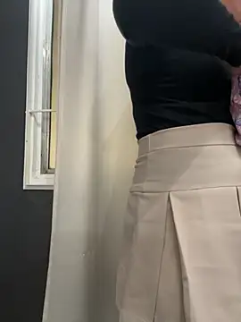 Alyha Cortes online show from 3, 10, 2025