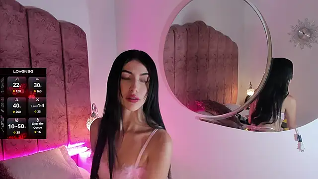 Snapshot of ValeskaZuev1 chatting on 23, 9, 2025 ValeskaZuev1 online show from 23, 9, 2025