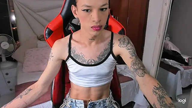 Snapshot of sara_slut21 chatting on 14, 12, 2024 sara slut21 online show from 14, 12, 2024