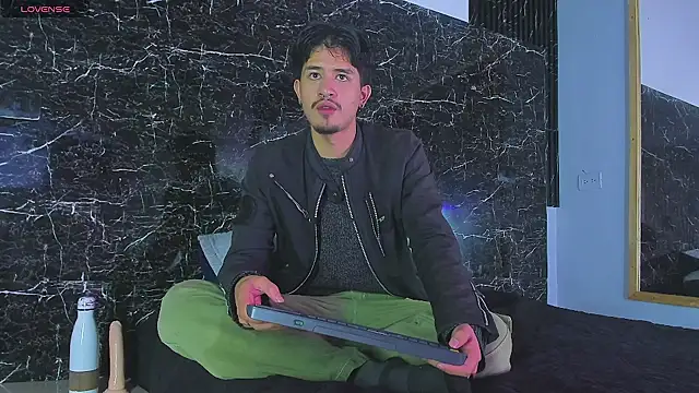 DimitriDeluxe online show from 14, 11, 2025