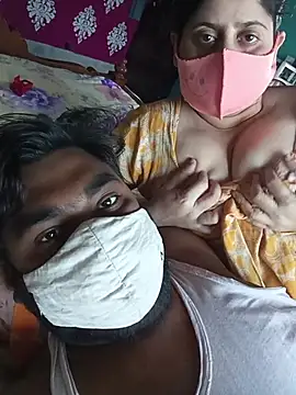 Snapshot of indiancouple659 chatting on 3, 3, 2026 indiancouple659 online show from 3, 3, 2026