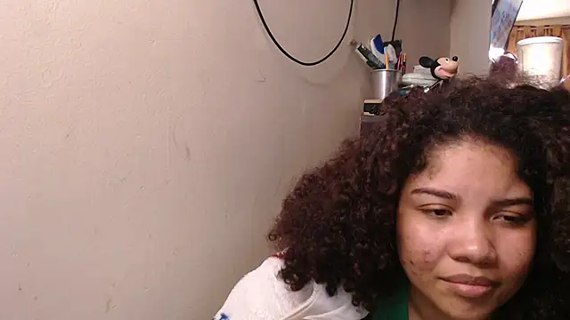 Snapshot of madelene chatting on 19, 11, 2025 madelene online show from 19, 11, 2025