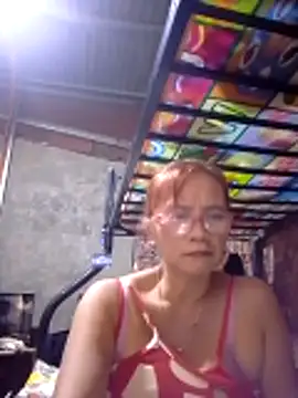 Snapshot of SexyHottMom chatting on 2, 2, 2026 SexyHottMom online show from 2, 2, 2026