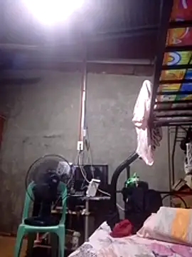 Snapshot of SexyHottMom chatting on 4, 2, 2026 SexyHottMom online show from 4, 2, 2026