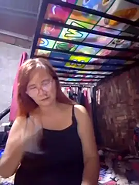 Snapshot of SexyHottMom chatting on 17, 2, 2026 SexyHottMom online show from 17, 2, 2026