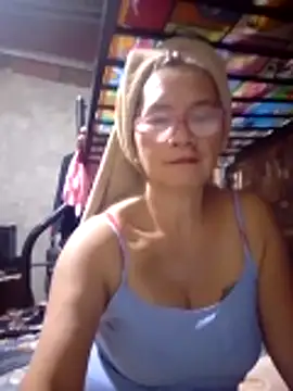 Snapshot of SexyHottMom chatting on 23, 2, 2026 SexyHottMom online show from 23, 2, 2026