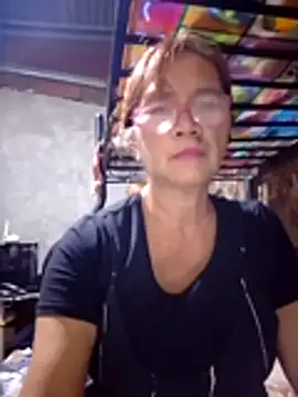 Snapshot of SexyHottMom chatting on 24, 2, 2026 SexyHottMom online show from 24, 2, 2026