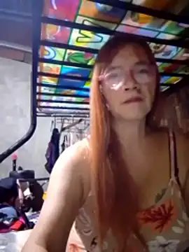 Snapshot of SexyHottMom chatting on 25, 2, 2026 SexyHottMom online show from 25, 2, 2026