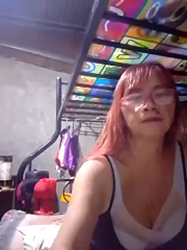 Snapshot of SexyHottMom chatting on 10, 3, 2026 SexyHottMom online show from 10, 3, 2026