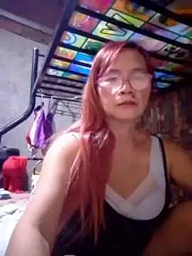 Snapshot of SexyHottMom chatting on 11, 3, 2026 SexyHottMom online show from 11, 3, 2026