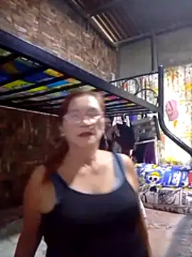 Snapshot of SexyHottMom chatting on 13, 3, 2026 SexyHottMom online show from 13, 3, 2026