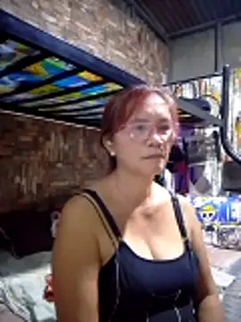 Snapshot of SexyHottMom chatting on 19, 3, 2026 SexyHottMom online show from 19, 3, 2026