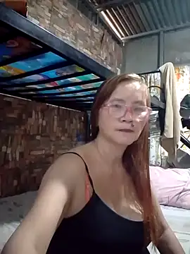 SexyHottMom online show from 13, 5, 2026