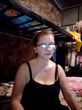 Snapshot of SexyHottMom chatting on 20, 6, 2026 SexyHottMom online show from 20, 6, 2026