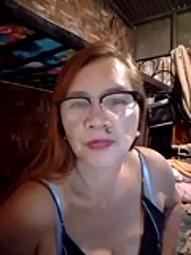 Snapshot of SexyHottMom chatting on 24, 6, 2026 SexyHottMom online show from 24, 6, 2026