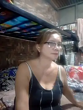 Snapshot of SexyHottMom chatting on 11, 7, 2026 SexyHottMom online show from 11, 7, 2026