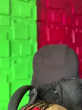 Snapshot of Linda_LS chatting on 14, 10, 2025 Linda LS online show from 14, 10, 2025