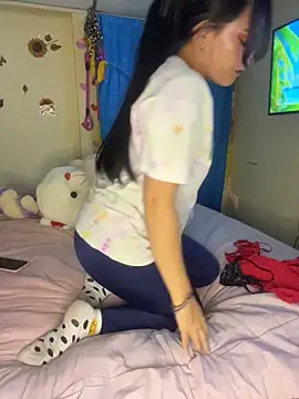 Snapshot of MiaRousexxx_ chatting on 17, 10, 2025 MiaRousexxx online show from 17, 10, 2025