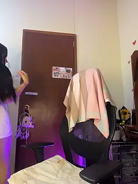 Snapshot of MiaRousexxx_ chatting on 11, 11, 2025 MiaRousexxx online show from 11, 11, 2025