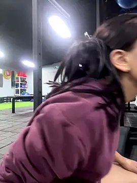 Snapshot of MiaRousexxx_ chatting on 21, 12, 2025 MiaRousexxx online show from 21, 12, 2025