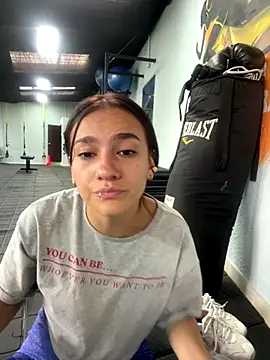 Snapshot of MiaRousexxx_ chatting on 21, 12, 2025 MiaRousexxx online show from 21, 12, 2025