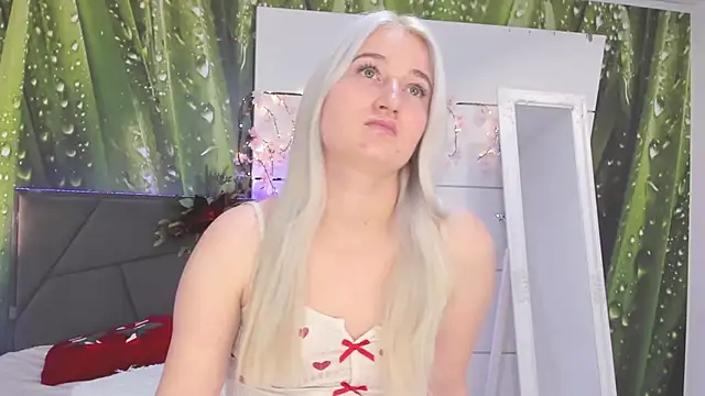 HollyTailors online show from 10, 1, 2026