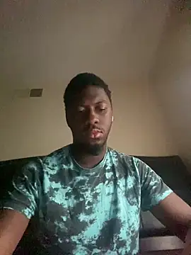 Snapshot of ThickDic28 chatting on 15, 4, 2026 ThickDic28 online show from 15, 4, 2026