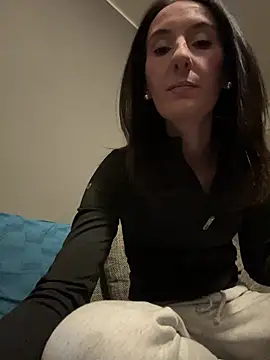 Emilia Mausi online show from 18, 2, 2026