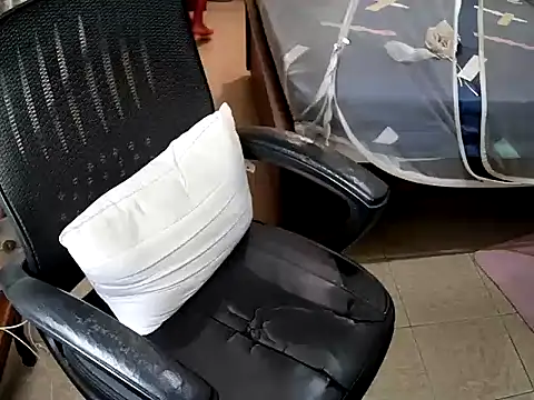 Snapshot of sissypamsissy chatting on 12, 11, 2025 sissypamsissy online show from 12, 11, 2025