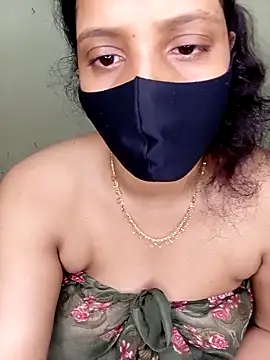 Rose-luckey online show from 13, 11, 2025