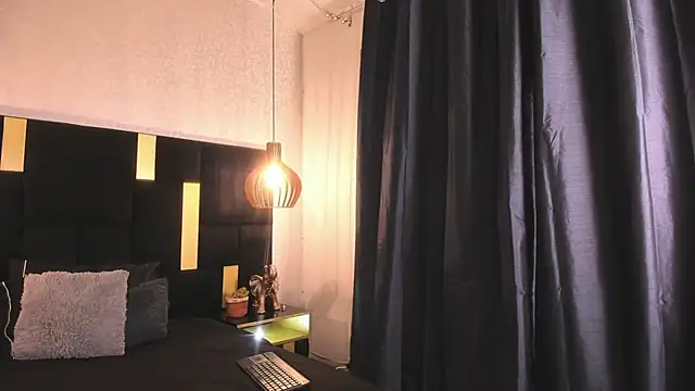 Lucio  Fox online show from 10, 2, 2026